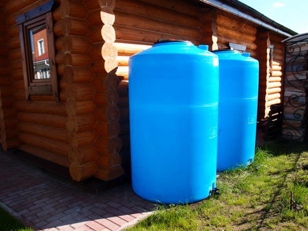 Баки на дачу для полива 2 м3