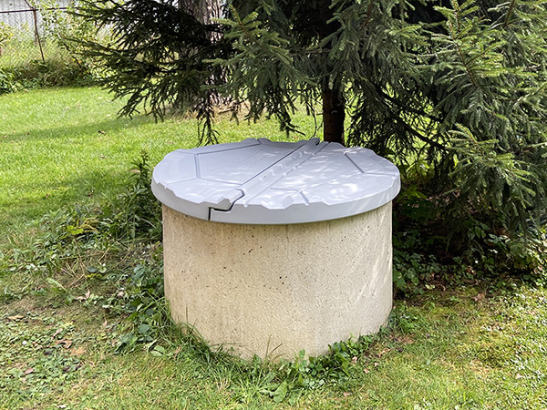 Декоративная крышка для колодца