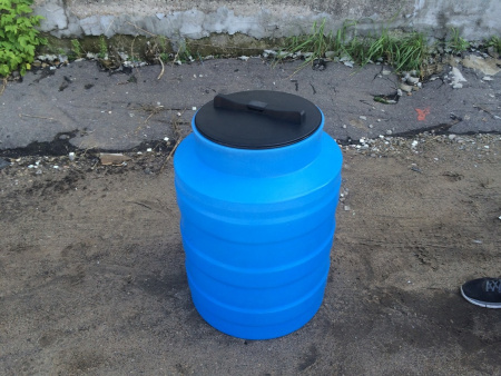 Пластиковая бочка V 100 литров