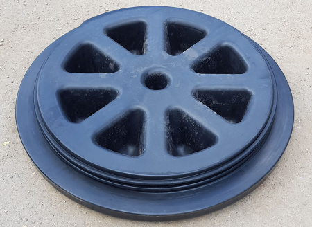 Крышка колодца КН-780 фото оборотной стороны