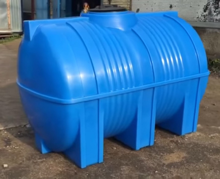 Горизонтальная емкость G 3000 литров синяя- фото на складе